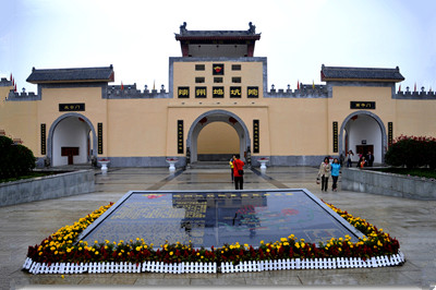 【河南】陜州地坑院+溫泉+天鵝湖+函谷關2日游