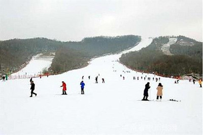 【河南】堯山大峽谷滑雪、福泉溫泉二日游